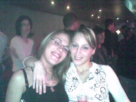 et puis ca c'est c&eacute;line et moi o joy